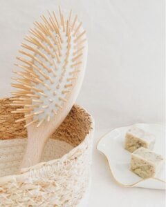 brosse à cheveux en bois fabriquée en france
