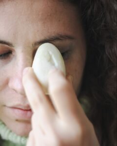 application lait démaquillant naturel eclipse